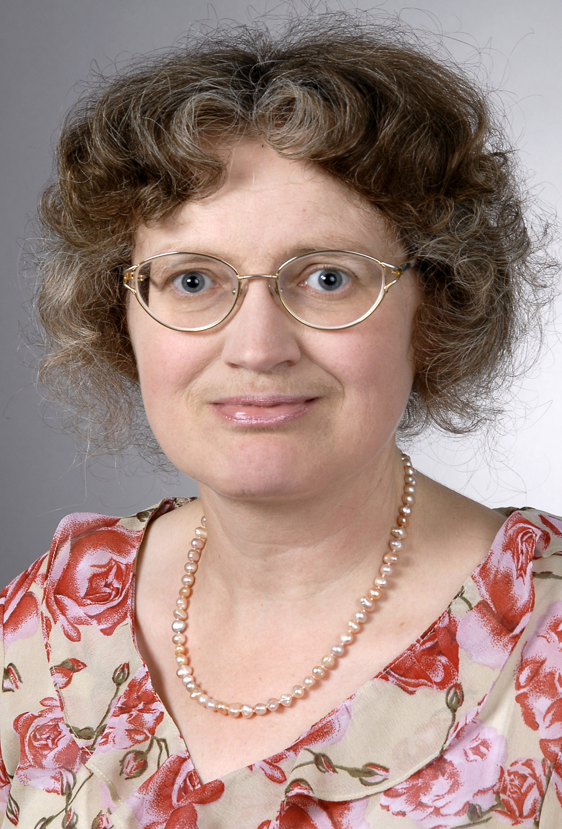 Dr. Carolina Lutzka